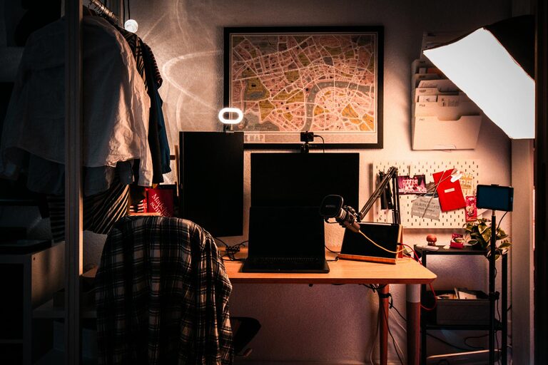 Tips for Creating a Cozy and Inviting Home Office Space